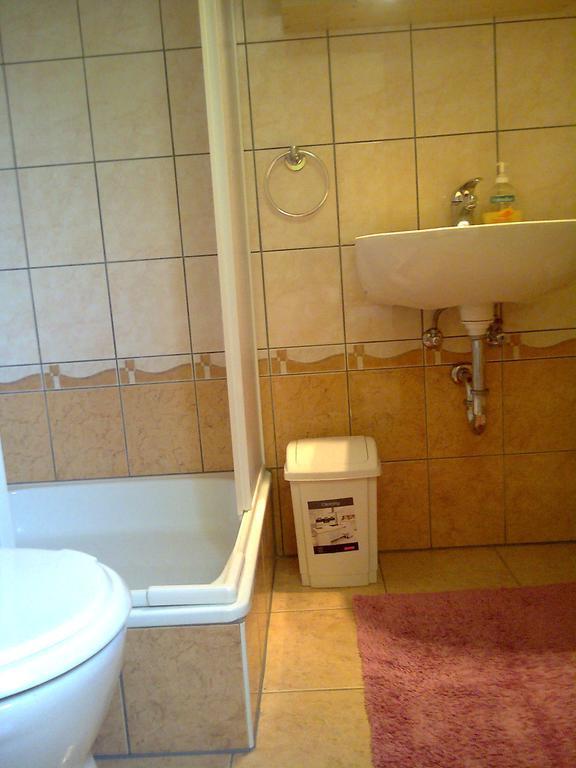 Marina-Buek Apartmanhaz Rom bilde