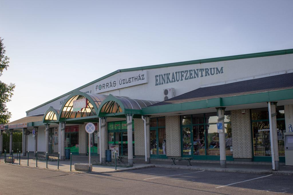 Marina-Buek Apartmanhaz Eksteriør bilde
